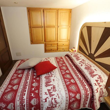 Suite Del Villaggio Sarre Exterior foto