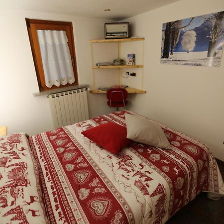 Suite Del Villaggio Sarre Exterior foto